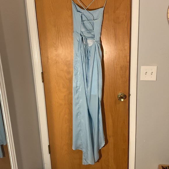Almost new baby blue prom dress - Picture 2 of 4